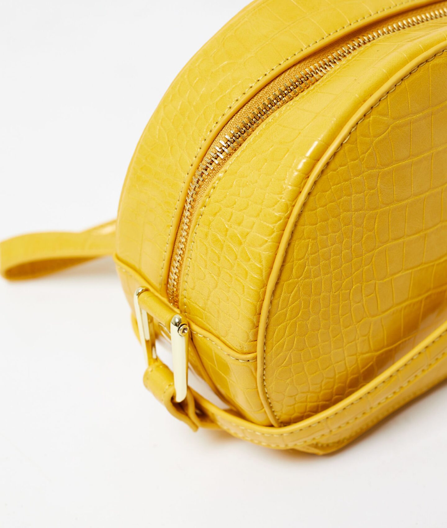 Tendances mode printemps:été - jaune