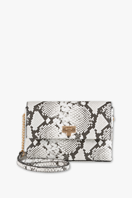 Tendances mode printemps:été - python