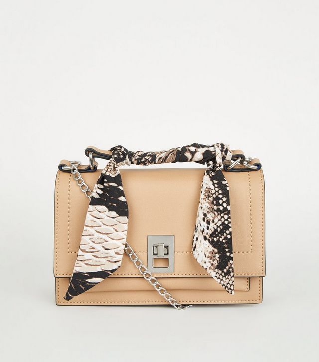 Tendances mode printemps:été - python