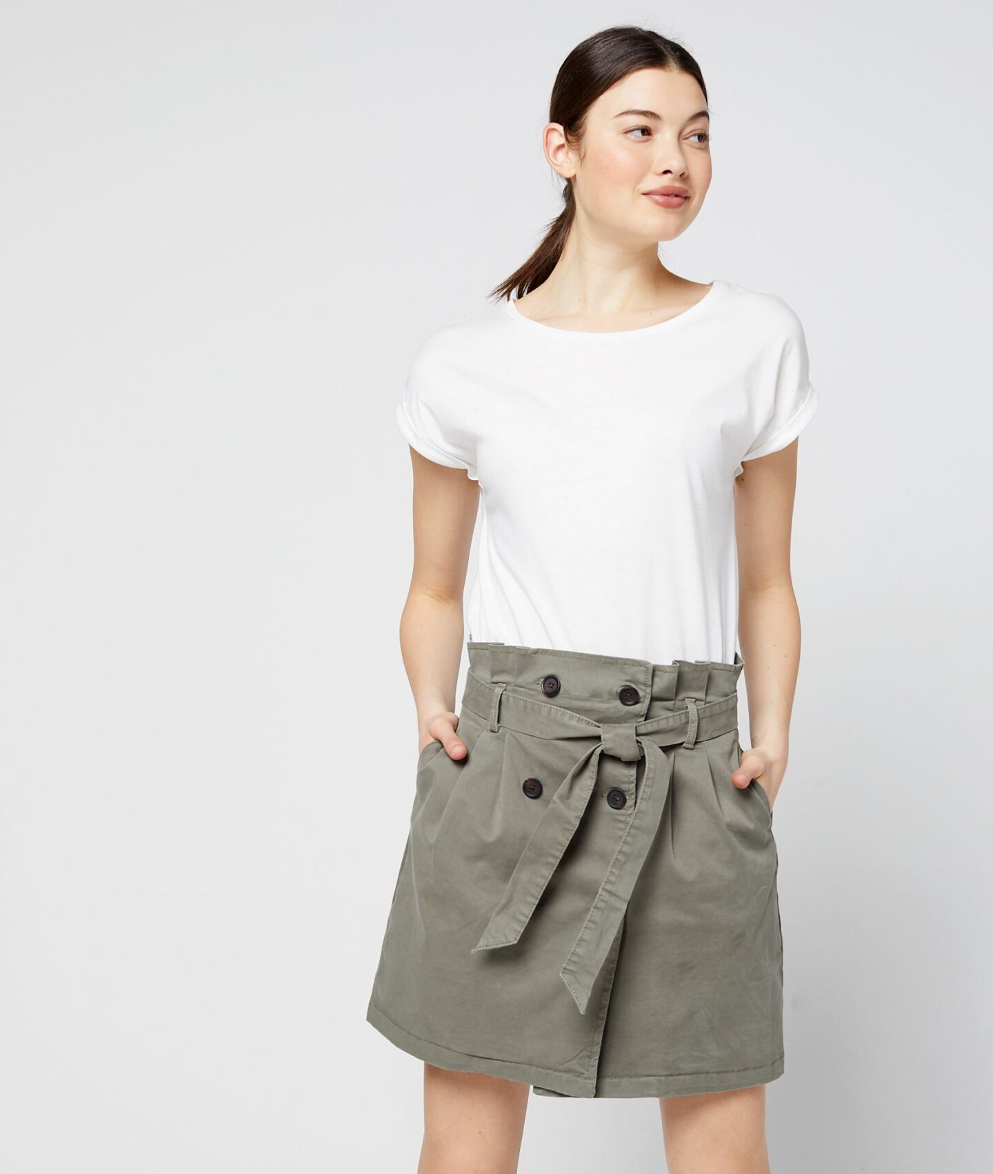 Tendances mode printemps:été - saharienne