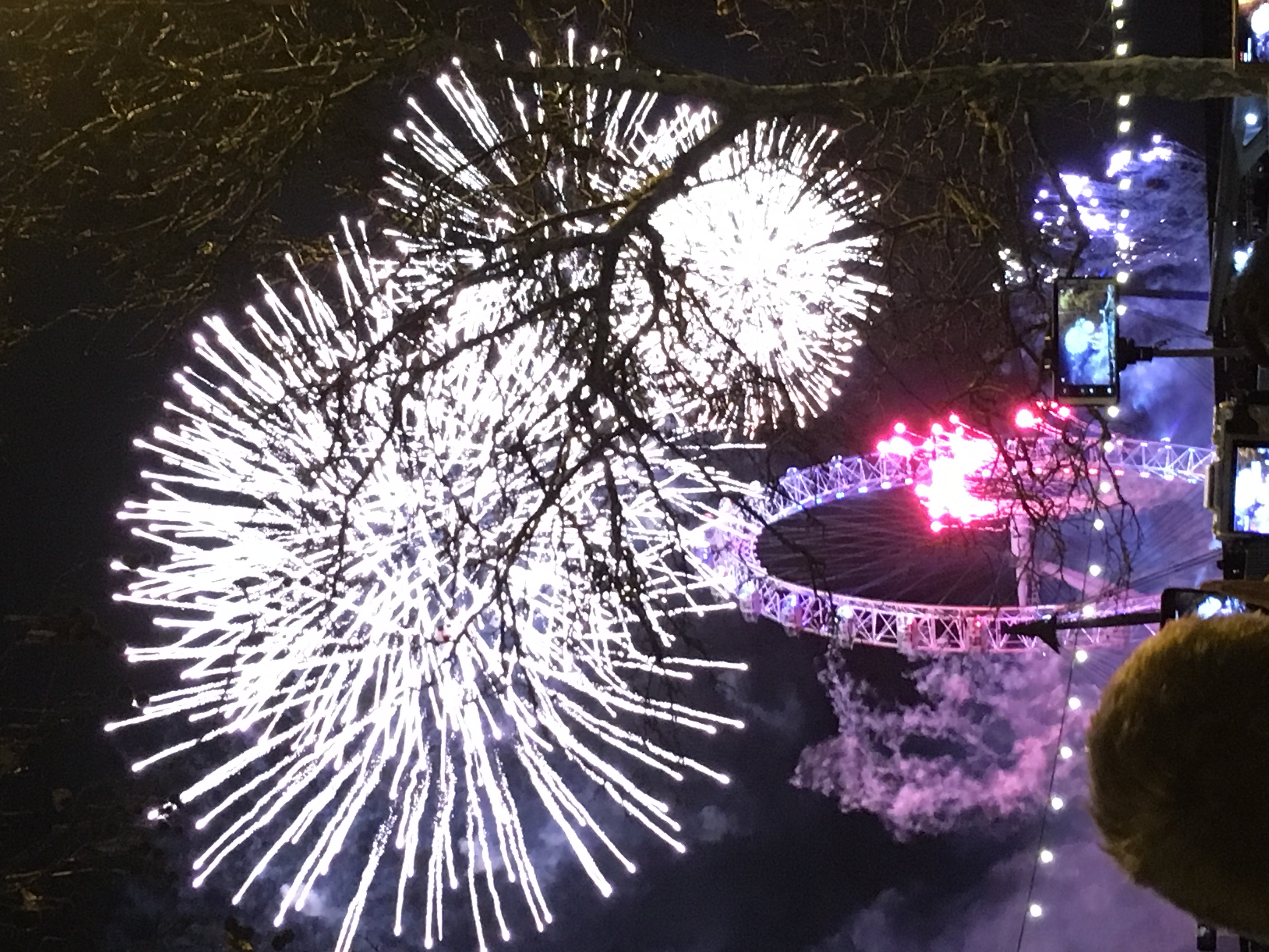 feu d'artifice du nouvel an à Londres