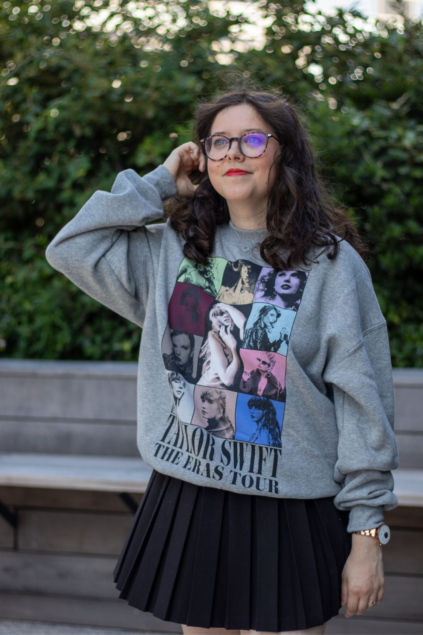 4 looks avec du merch Taylor Swift