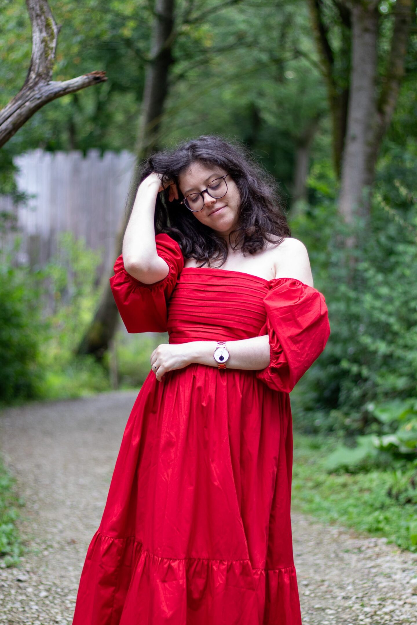 Un look avec une robe rouge