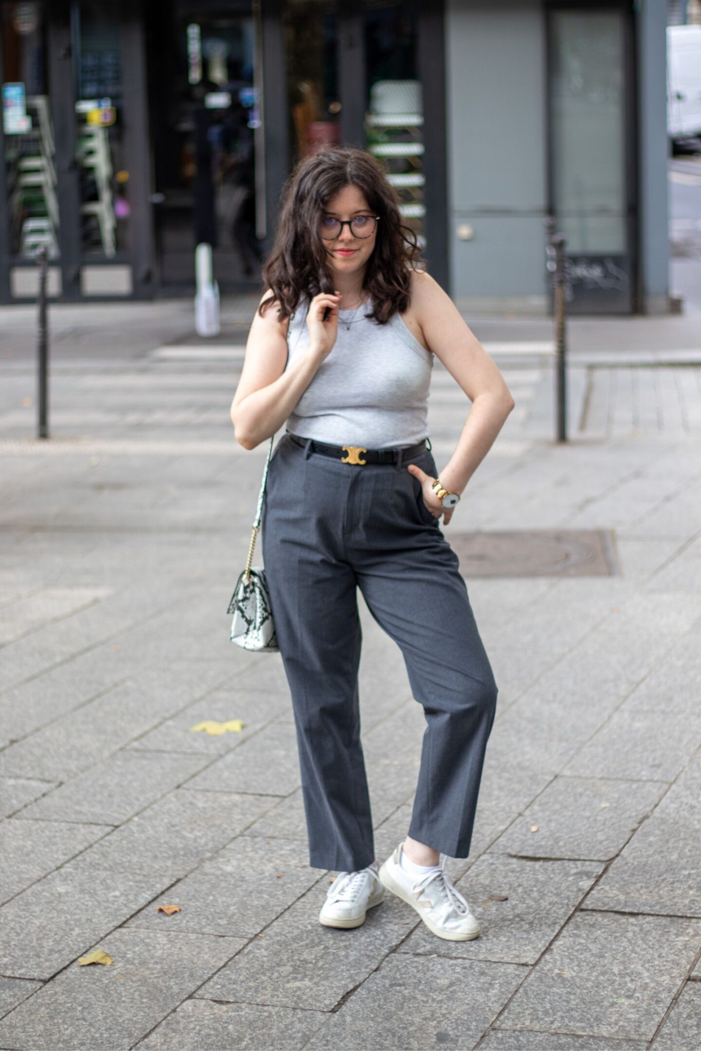 Un look d’été avec des baskets