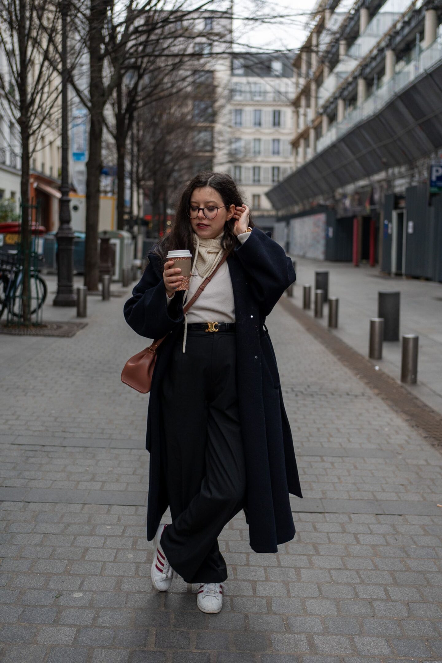 Comment composer un look casual chic parfait pour l’Hiver