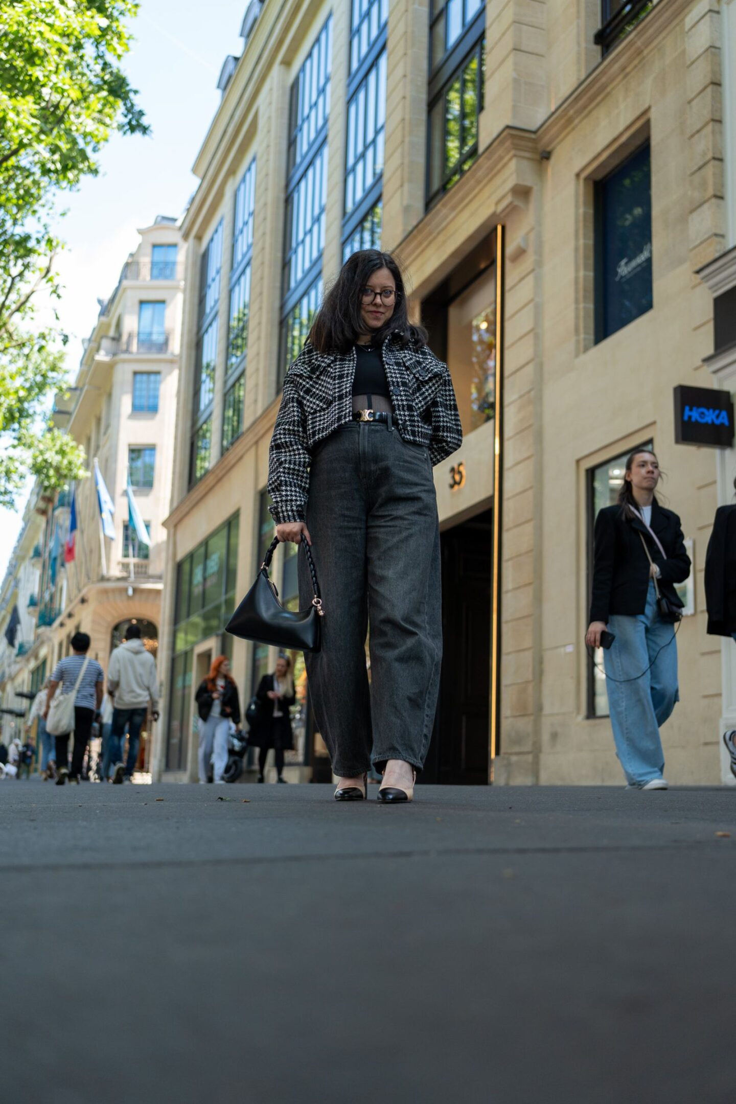 3 façons de porter le barrel jeans pour le printemps