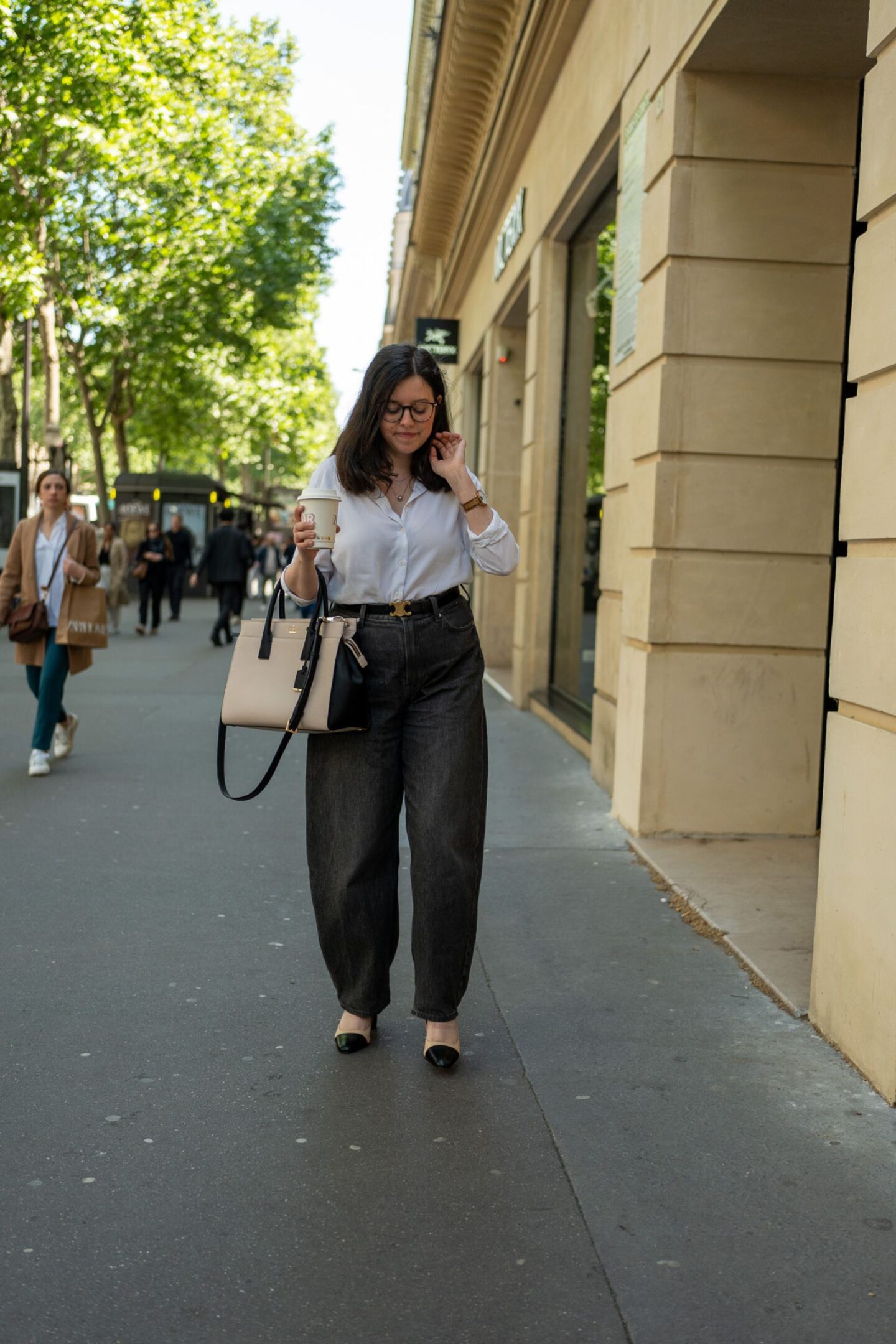 3 façons de porter le barrel jeans pour le printemps