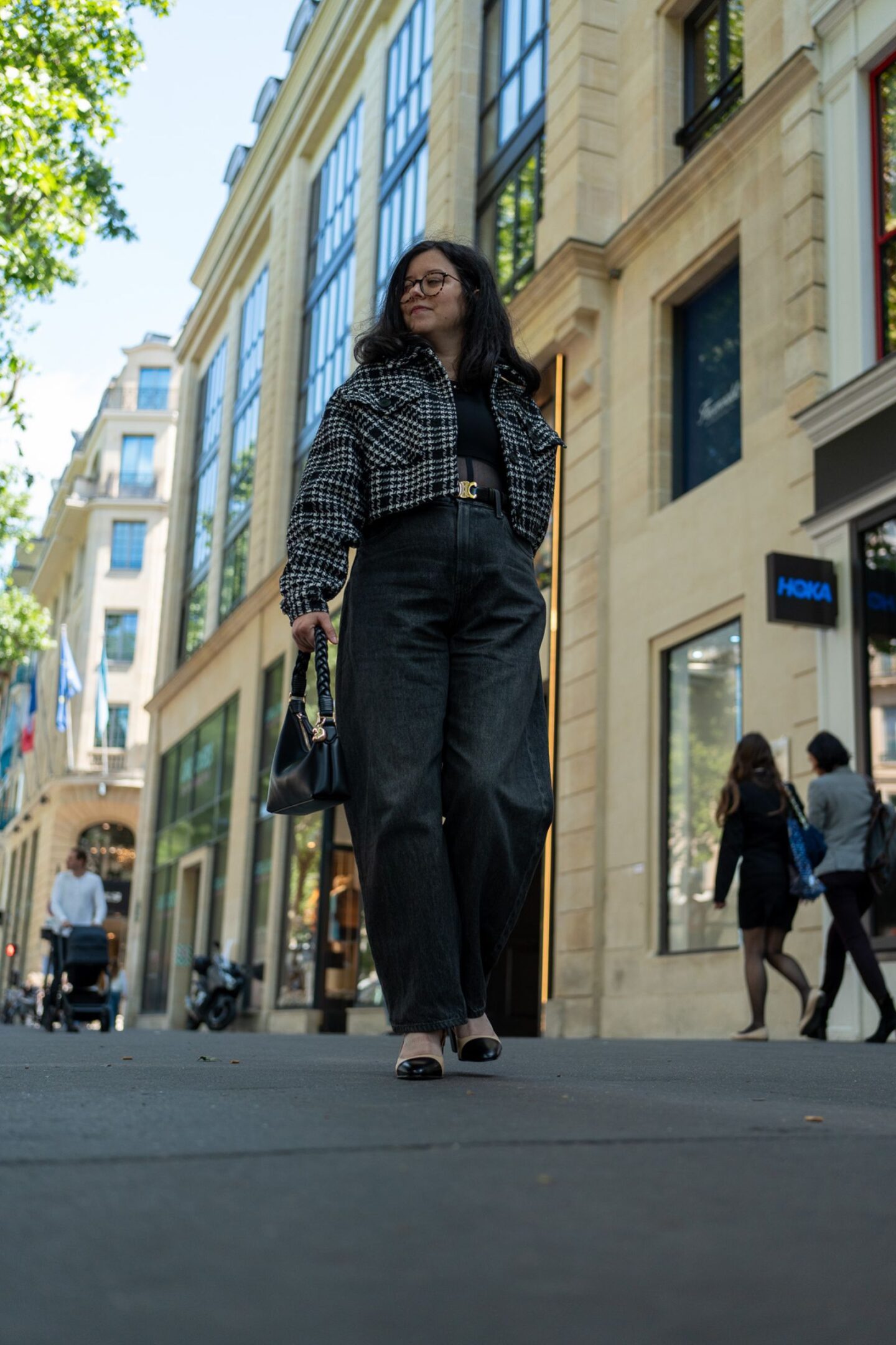 3 façons de porter le barrel jeans pour le printemps