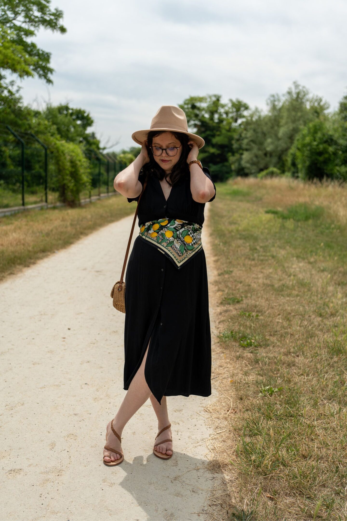 3 façons de porter le foulard cet été