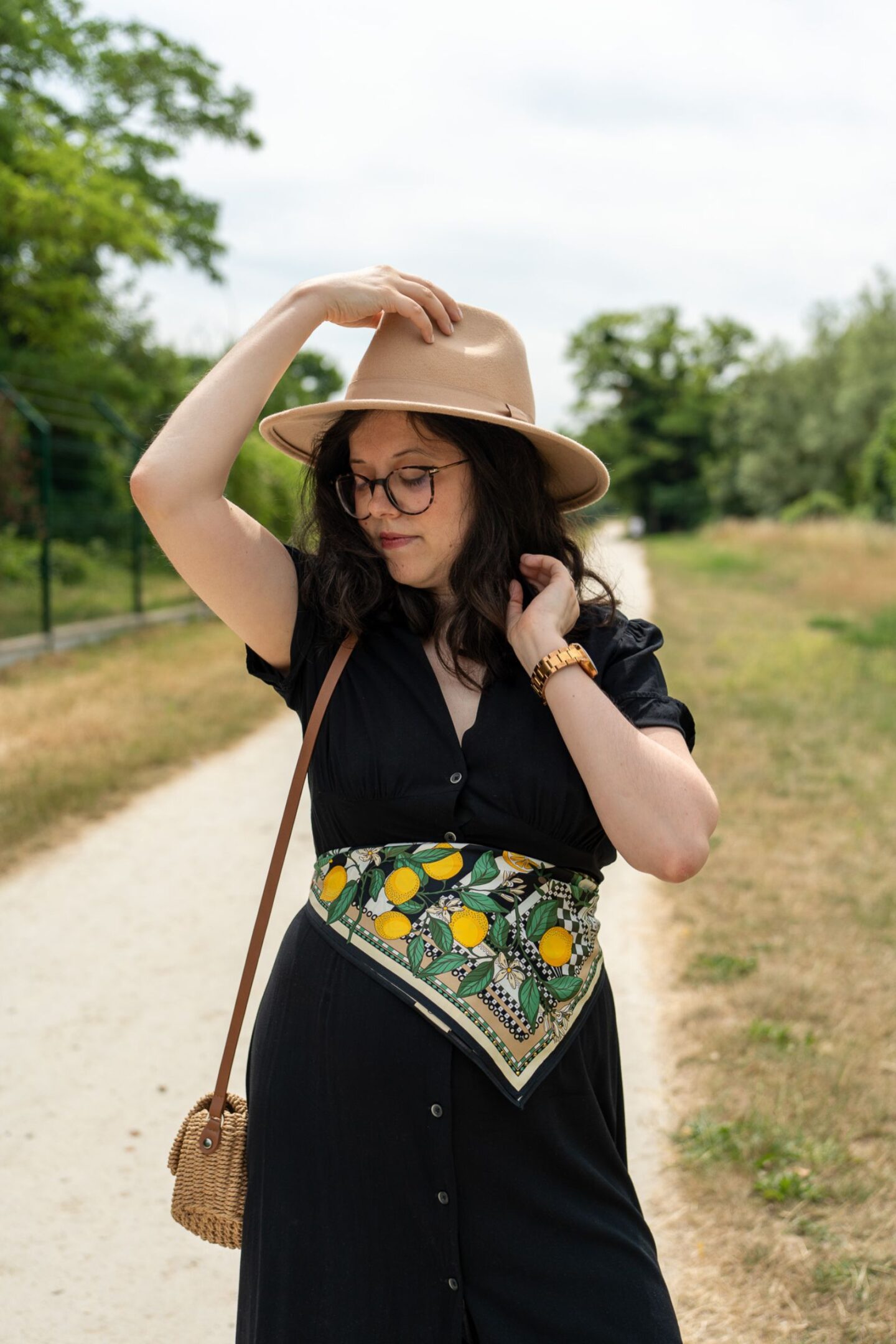 3 façons de porter le foulard cet été