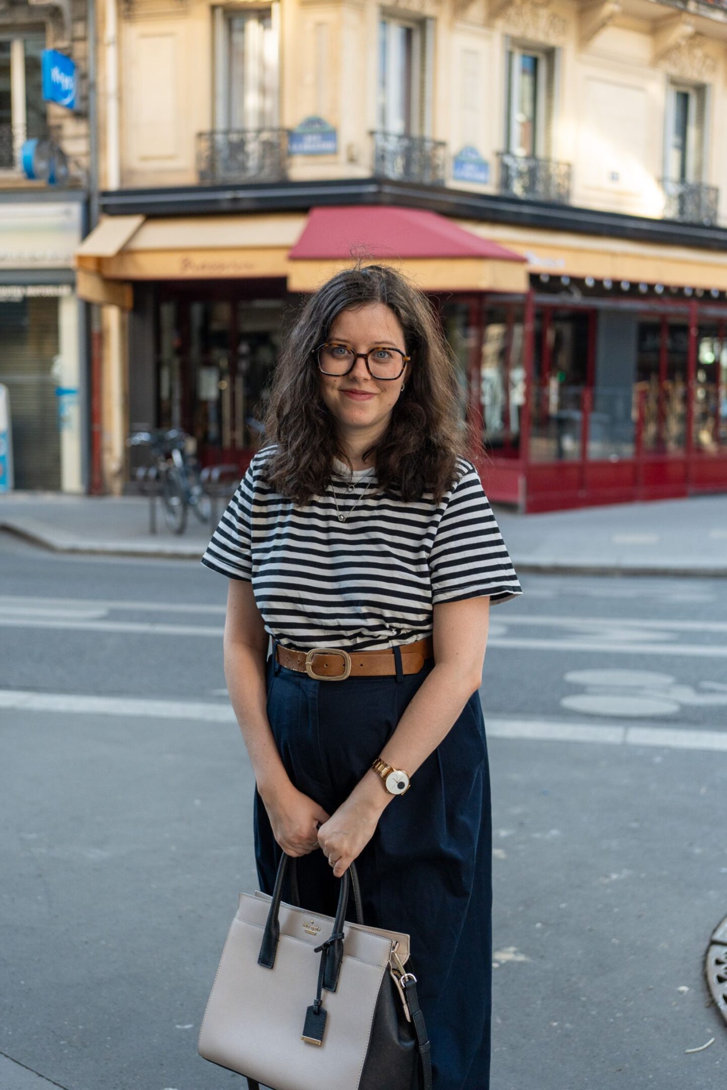 Comment s’habiller au bureau cet été ? - pantalon COS