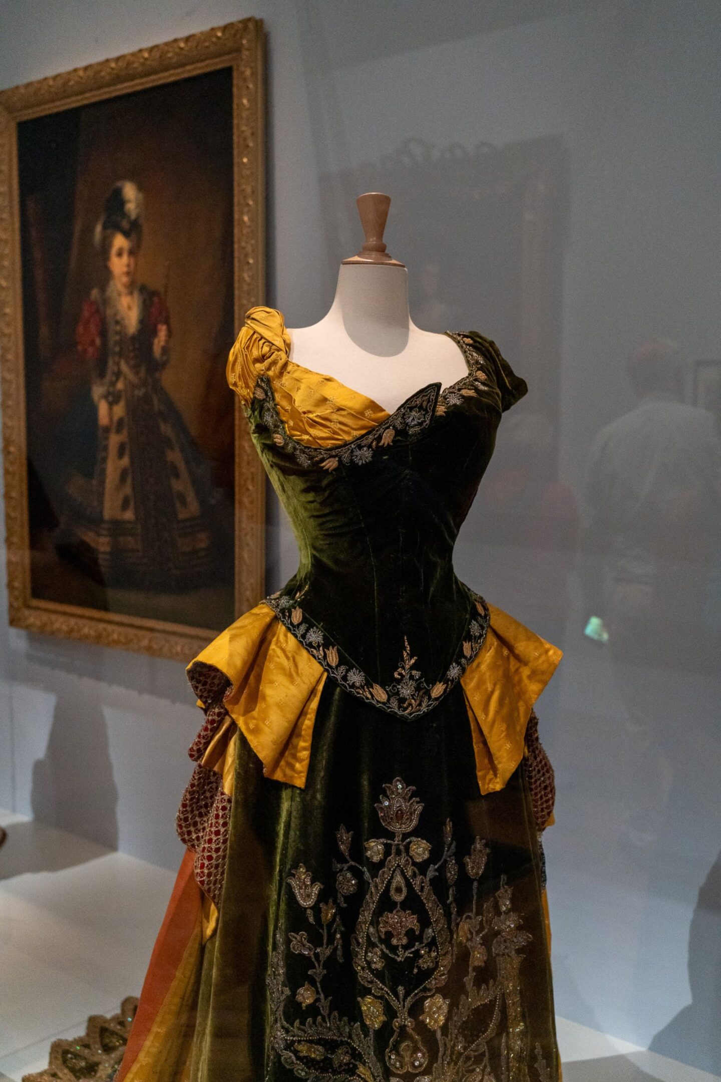 exposition Worth Petit Palais