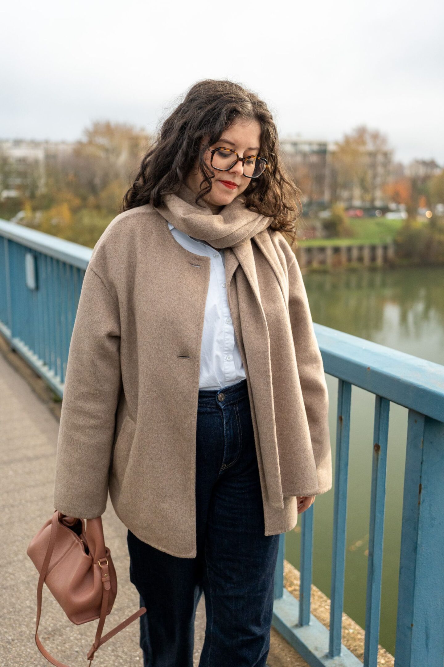 Comment porter le manteau drapé ?