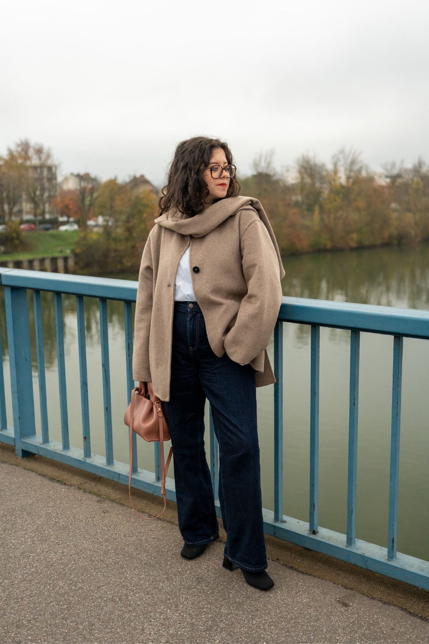 Comment porter le manteau drapé ?