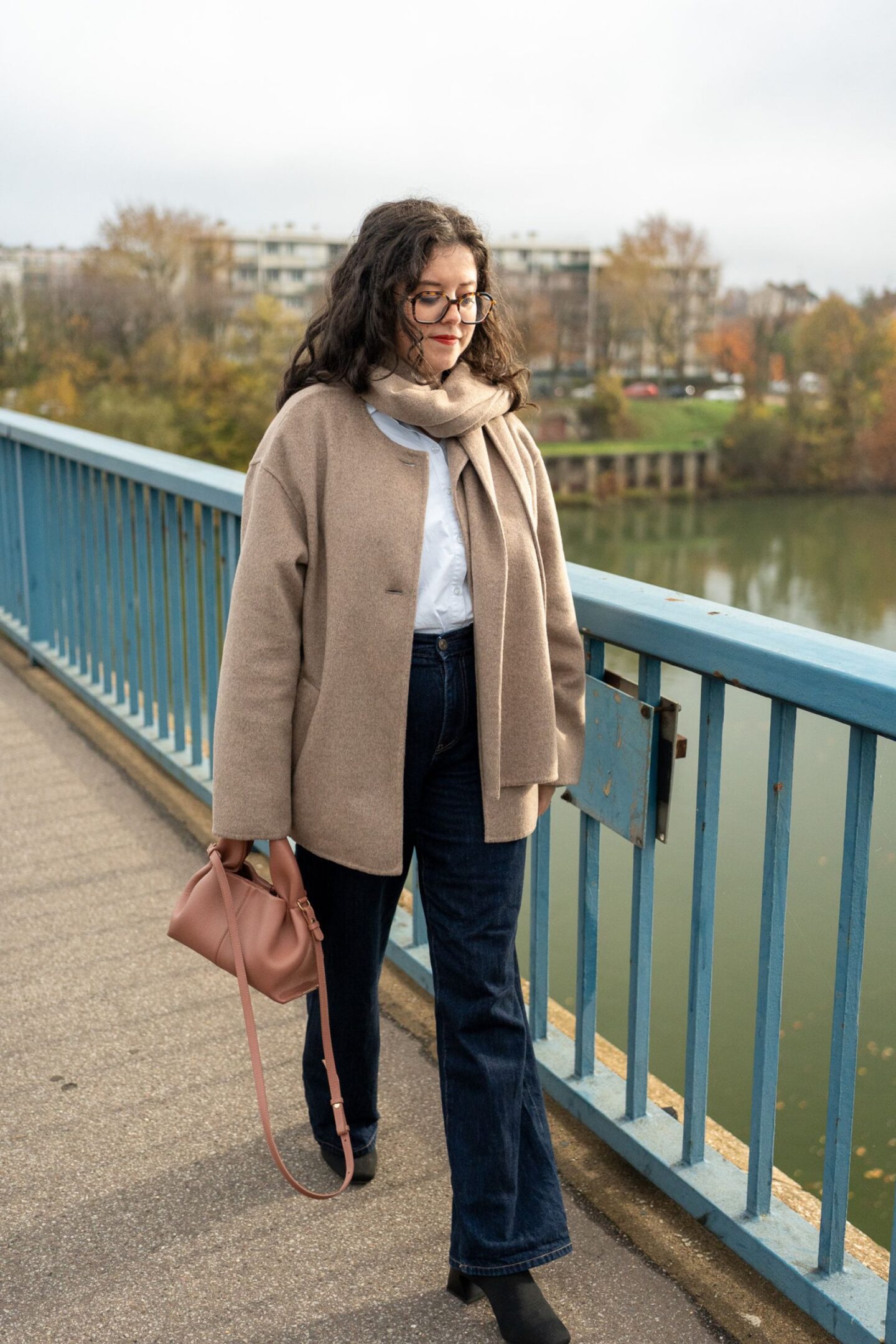 Comment porter le manteau drapé ?