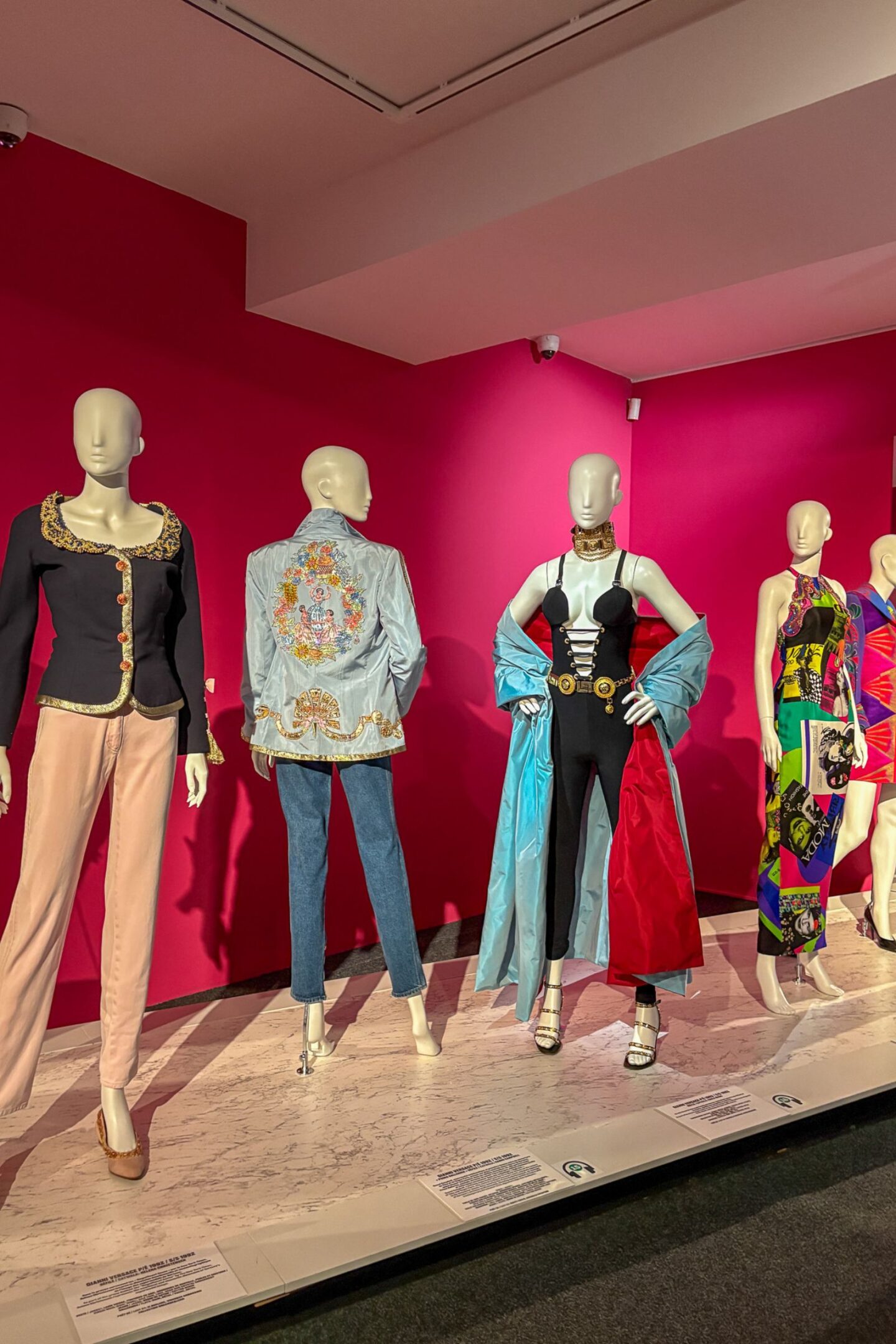 Faut-il voir l'exposition Gianni Versace au Musée Maillol